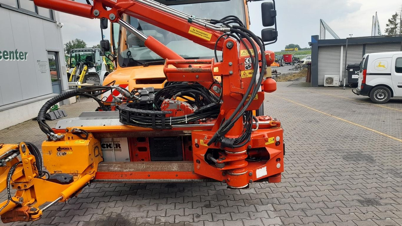 Mercedes-Benz UNIMOG U 527 - Utility/ Specialfordon: bild 2 Mercedes-Benz UNIMOG U 527 - Utility/ Specialfordon: bild 2