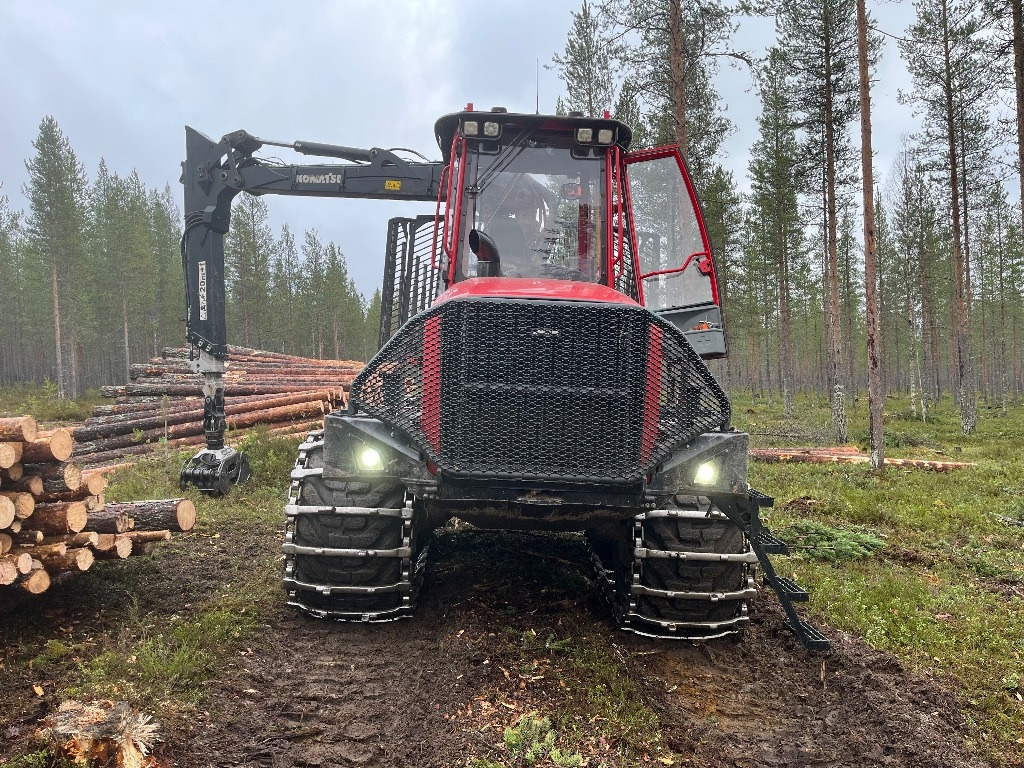 Komatsu 875 - Skotare: bild 1 Komatsu 875 - Skotare: bild 1