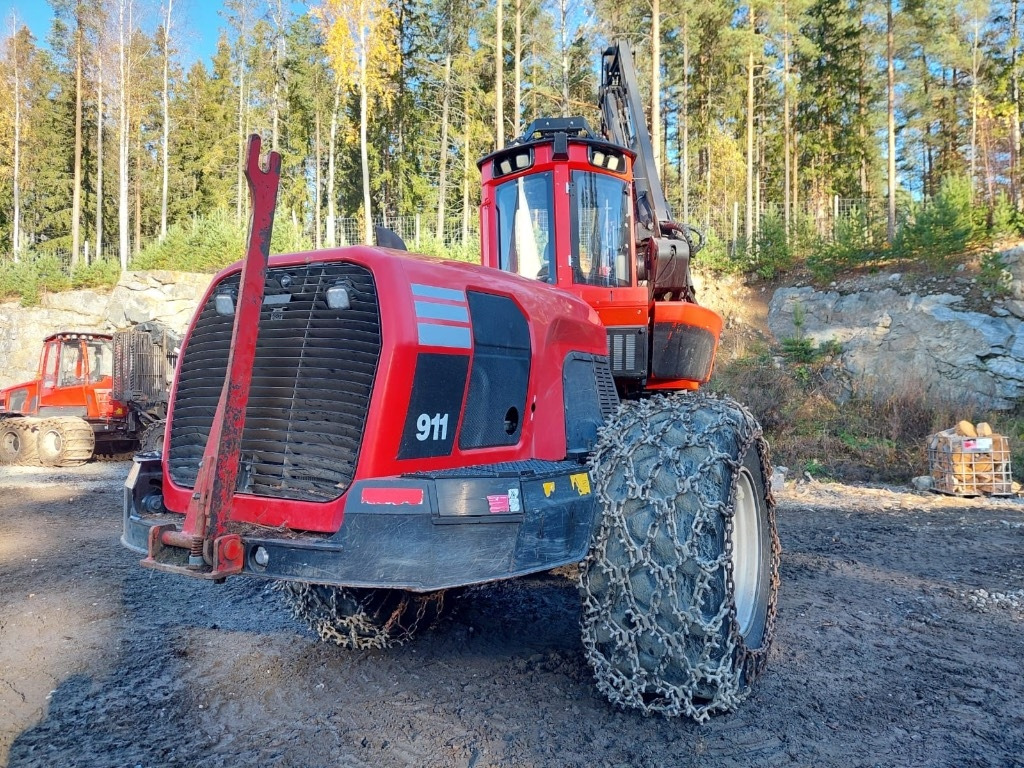 Komatsu 911 - Skördare: bild 4 Komatsu 911 - Skördare: bild 4