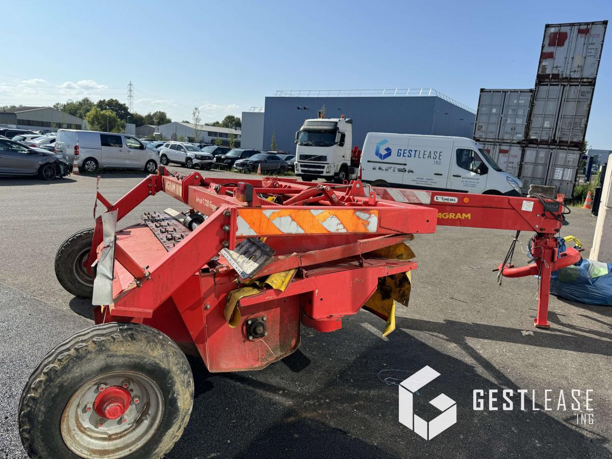 Agram JET CUT T320 FINGER - Slåttermaskin: bild 3 Agram JET CUT T320 FINGER - Slåttermaskin: bild 3