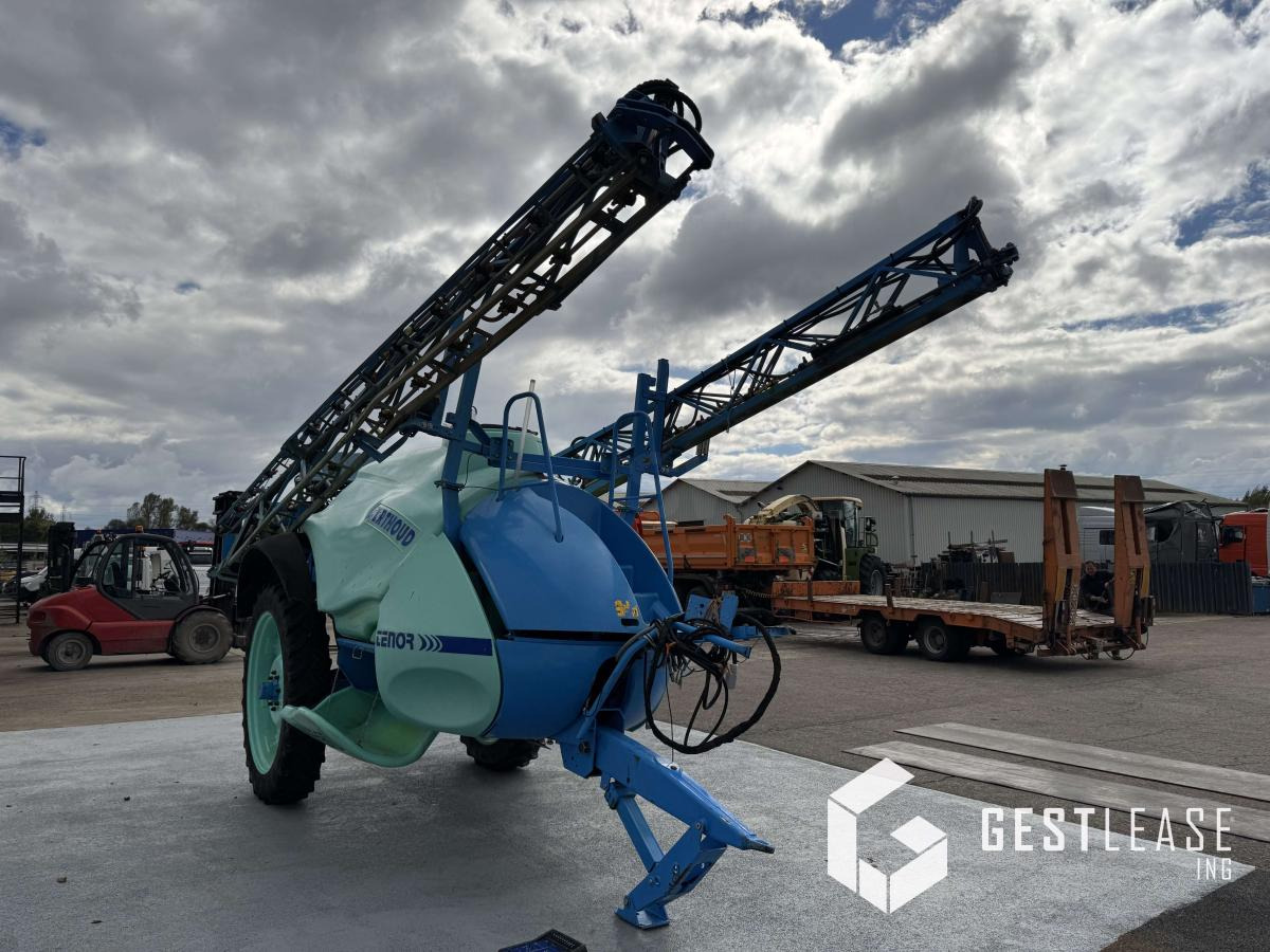 Berthoud TENOR 35-37 - Bogserad spruta: bild 4 Berthoud TENOR 35-37 - Bogserad spruta: bild 4