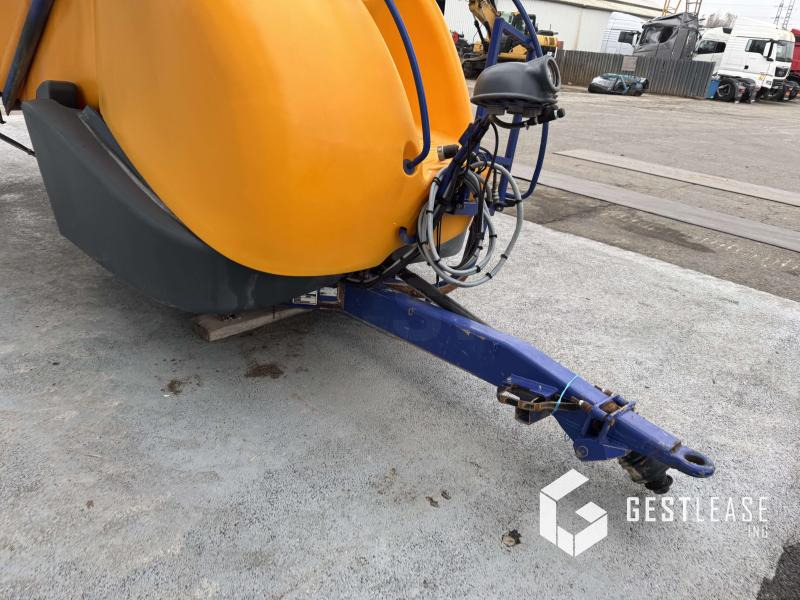 CARUELLE HIRONDELLE - Bogserad spruta: bild 5 CARUELLE HIRONDELLE - Bogserad spruta: bild 5