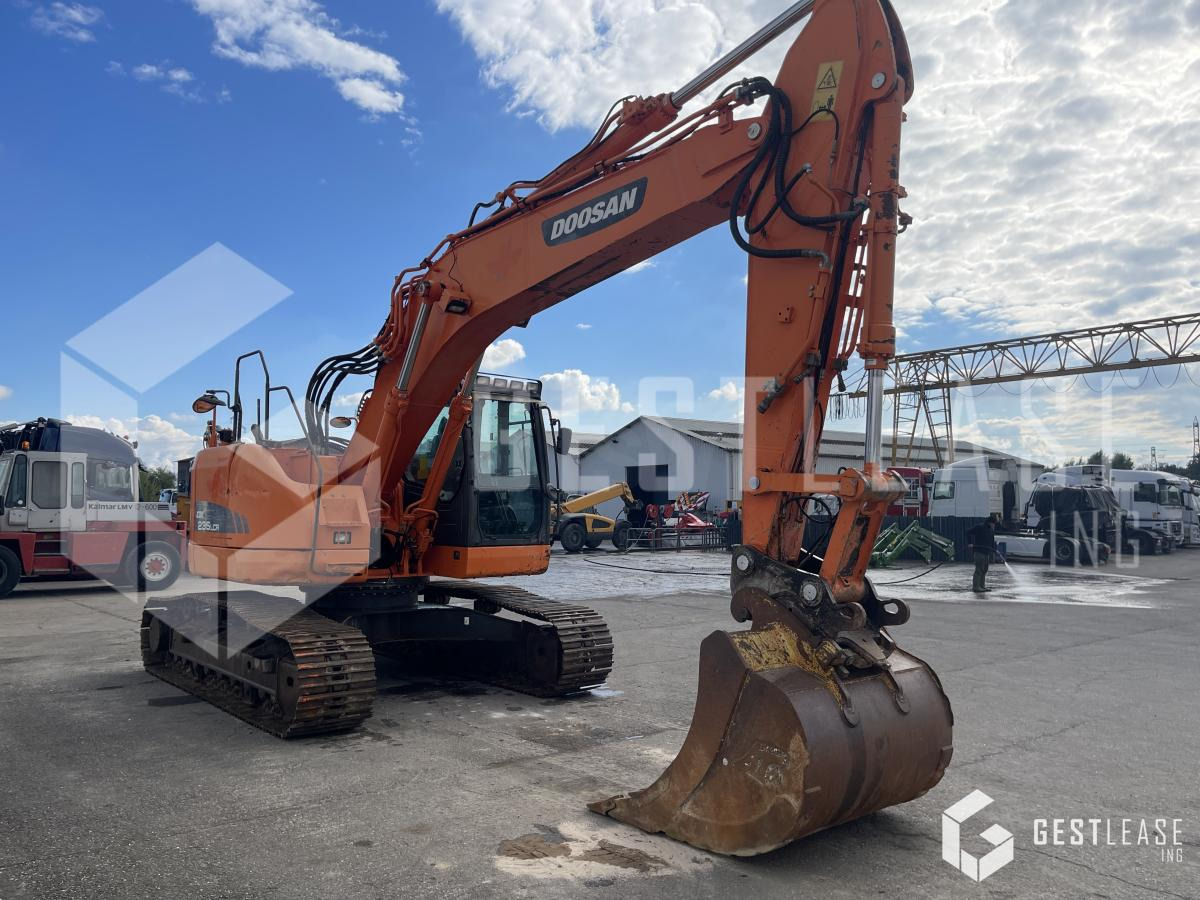 Doosan DX235LC - Bandgrävare: bild 4 Doosan DX235LC - Bandgrävare: bild 4