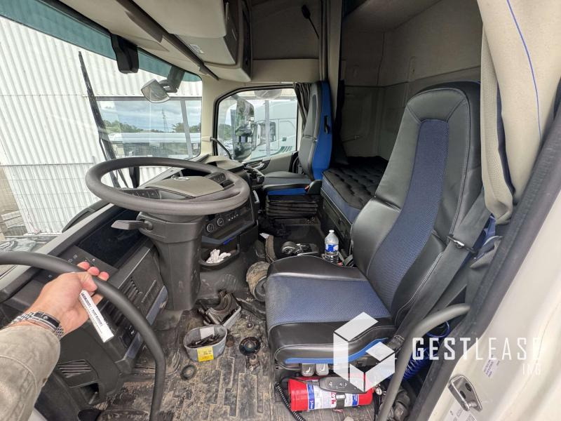 Dragbil Volvo FH 500: bild 19