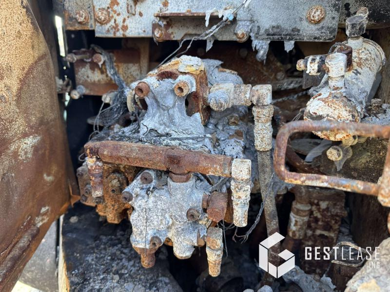 Kobelco SK140 - Bandgrävare: bild 4 Kobelco SK140 - Bandgrävare: bild 4