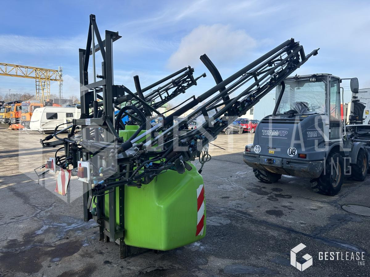 Tecnoma 16M 1000L - Traktorburen spruta: bild 3 Tecnoma 16M 1000L - Traktorburen spruta: bild 3