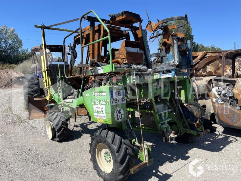 Tecnoma VITIS 480 T - Traktor med stor frihöjd: bild 3 Tecnoma VITIS 480 T - Traktor med stor frihöjd: bild 3
