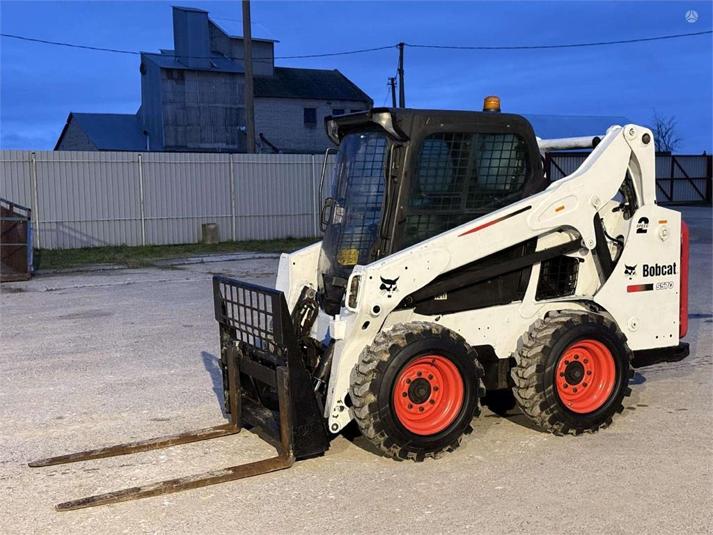 Bobcat S570 - Kompaktlastare/ Slirstyrda lastare: bild 1 Bobcat S570 - Kompaktlastare/ Slirstyrda lastare: bild 1