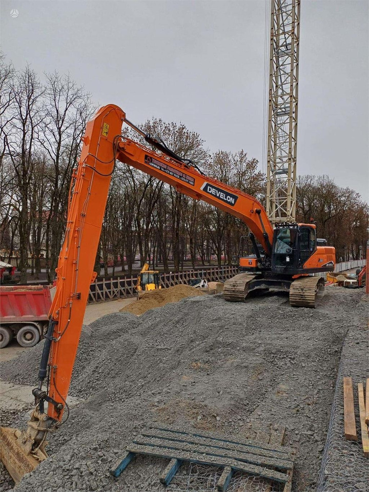 Develon DX 225 LC-7 LONGREACH 16 M - Bandgrävare: bild 1 Develon DX 225 LC-7 LONGREACH 16 M - Bandgrävare: bild 1