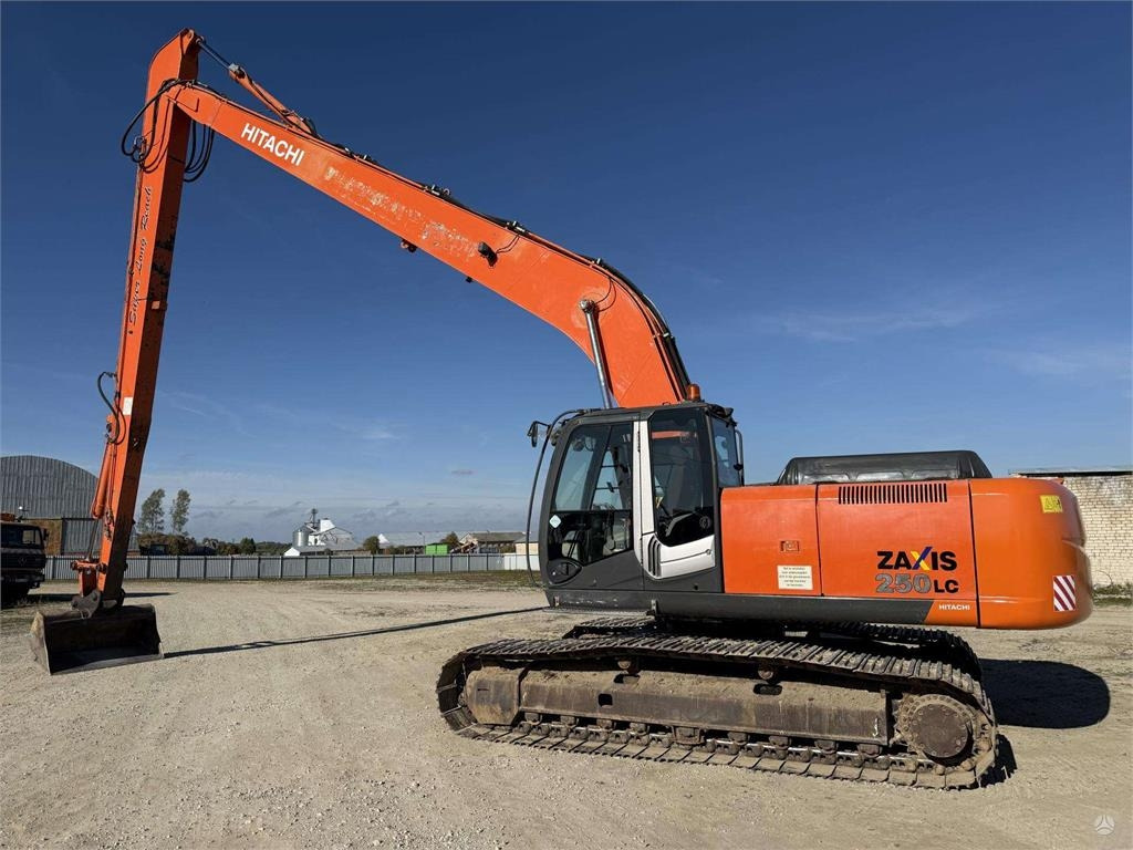 Hitachi ZX 250 LC-3 , 21 M , 800 mm - Bandgrävare: bild 2 Hitachi ZX 250 LC-3 , 21 M , 800 mm - Bandgrävare: bild 2