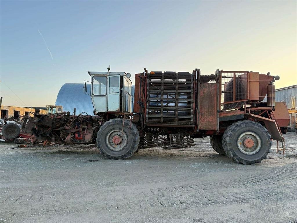 Holmer Mercedes V8 twin turbo - Skördetröska: bild 4 Holmer Mercedes V8 twin turbo - Skördetröska: bild 4