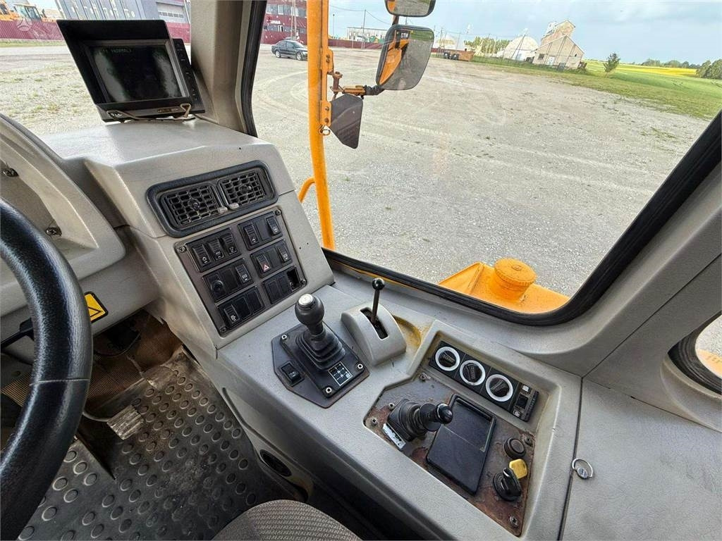 Ramstyrd dumper Moxy MT 26 , SCANDINAVIAN: bild 22