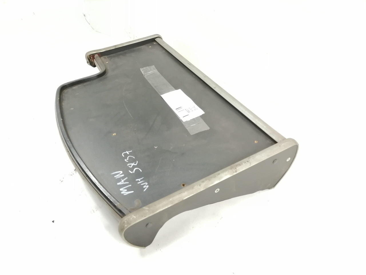 MAN Armatuurlaua pealne lisalaud - Universaldel för Lastbil: bild 3 MAN Armatuurlaua pealne lisalaud - Universaldel för Lastbil: bild 3