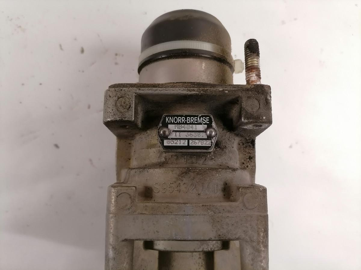 MAN Brake pressure control II36301 - Bromsventil för Lastbil: bild 5 MAN Brake pressure control II36301 - Bromsventil för Lastbil: bild 5