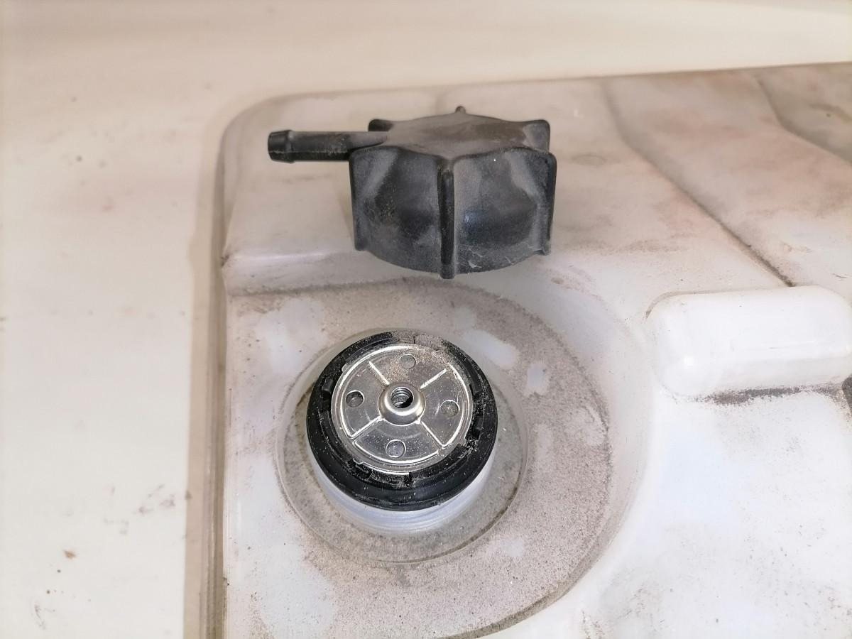 MAN Expansion tank 81061026203 - Universaldel för Lastbil: bild 5 MAN Expansion tank 81061026203 - Universaldel för Lastbil: bild 5