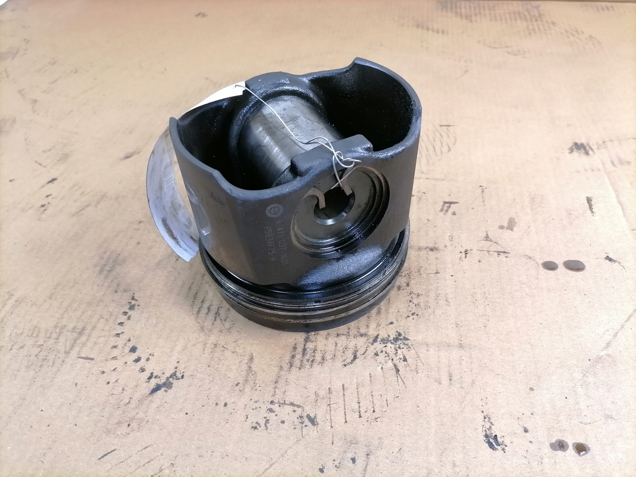 Mercedes-Benz Piston A4710371601 - Kolvar/ Ring/ Ärm för Lastbil: bild 4 Mercedes-Benz Piston A4710371601 - Kolvar/ Ring/ Ärm för Lastbil: bild 4