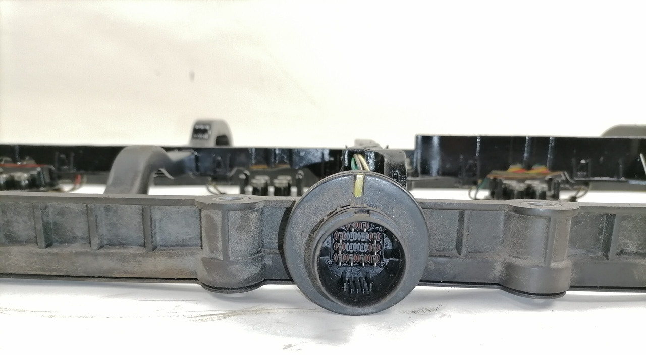 Mercedes-Benz Vahekaas A4710100179 - Huvudenhet för Lastbil: bild 5 Mercedes-Benz Vahekaas A4710100179 - Huvudenhet för Lastbil: bild 5