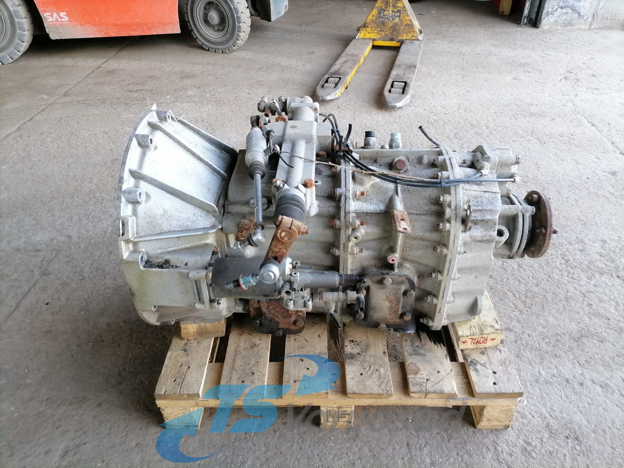 Renault Käigukast Y06365 - Växellåda och reservdelar för Lastbil: bild 2 Renault Käigukast Y06365 - Växellåda och reservdelar för Lastbil: bild 2