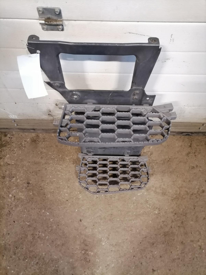 Scania Astmelaua raam 2649718 - Fotsteg för Lastbil: bild 3 Scania Astmelaua raam 2649718 - Fotsteg för Lastbil: bild 3