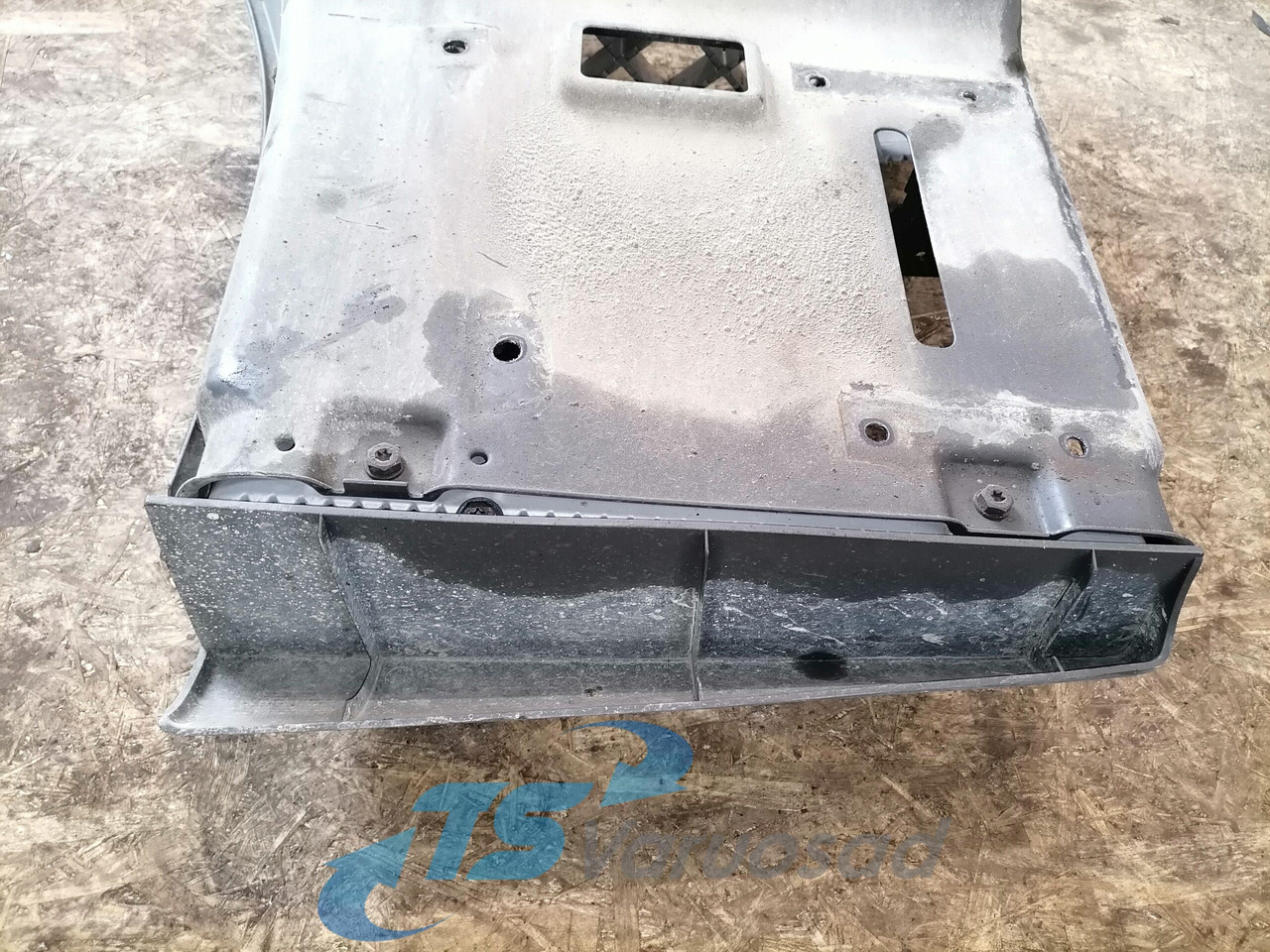 Scania Astmelaua u-plekk, vasak 1498179 - Fotsteg för Lastbil: bild 4 Scania Astmelaua u-plekk, vasak 1498179 - Fotsteg för Lastbil: bild 4