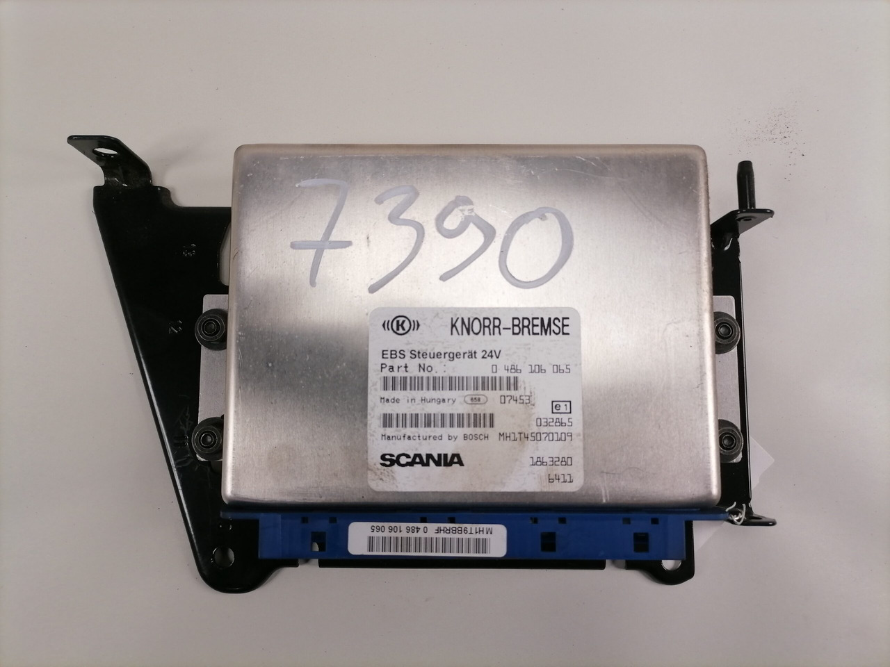 Scania Ecu, EBS 1863280 - Kontrollenhet för Lastbil: bild 4 Scania Ecu, EBS 1863280 - Kontrollenhet för Lastbil: bild 4