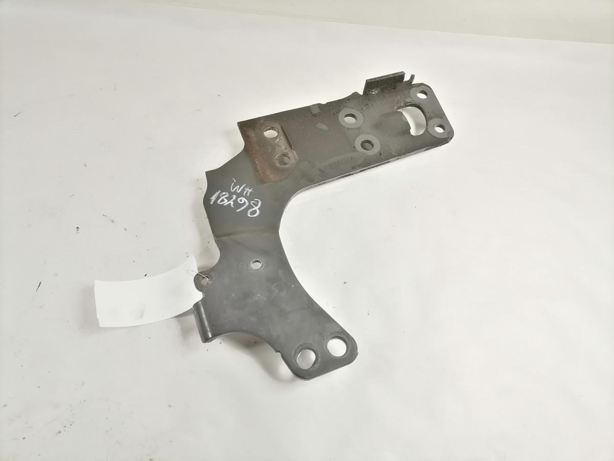 Scania Front bumper carrier 2691089 - Stötfångare för Lastbil: bild 2 Scania Front bumper carrier 2691089 - Stötfångare för Lastbil: bild 2