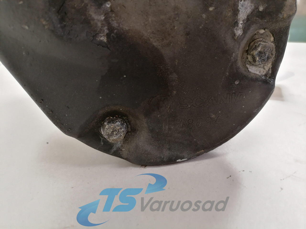 Scania Karterituulutuse õliaurude separaator 1921821 - Vevhus för Lastbil: bild 5 Scania Karterituulutuse õliaurude separaator 1921821 - Vevhus för Lastbil: bild 5