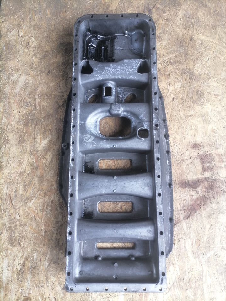 Scania Ladder frame 1942851 - Oljetråg för Lastbil: bild 5 Scania Ladder frame 1942851 - Oljetråg för Lastbil: bild 5