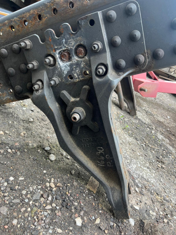 Volvo Bracket 21242883 - Fjädring för Lastbil: bild 4 Volvo Bracket 21242883 - Fjädring för Lastbil: bild 4