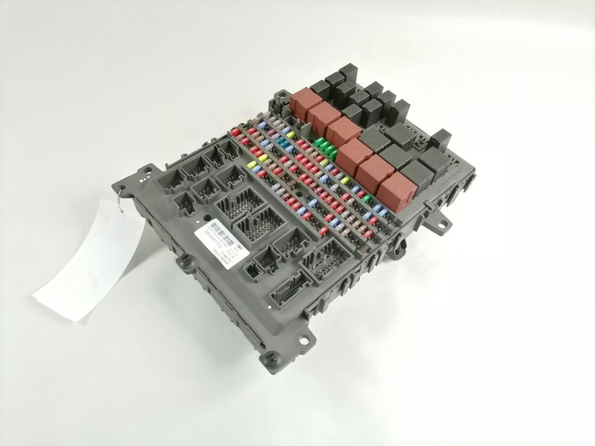 Volvo Central electric unit 22009557 - Säkring för Lastbil: bild 2 Volvo Central electric unit 22009557 - Säkring för Lastbil: bild 2