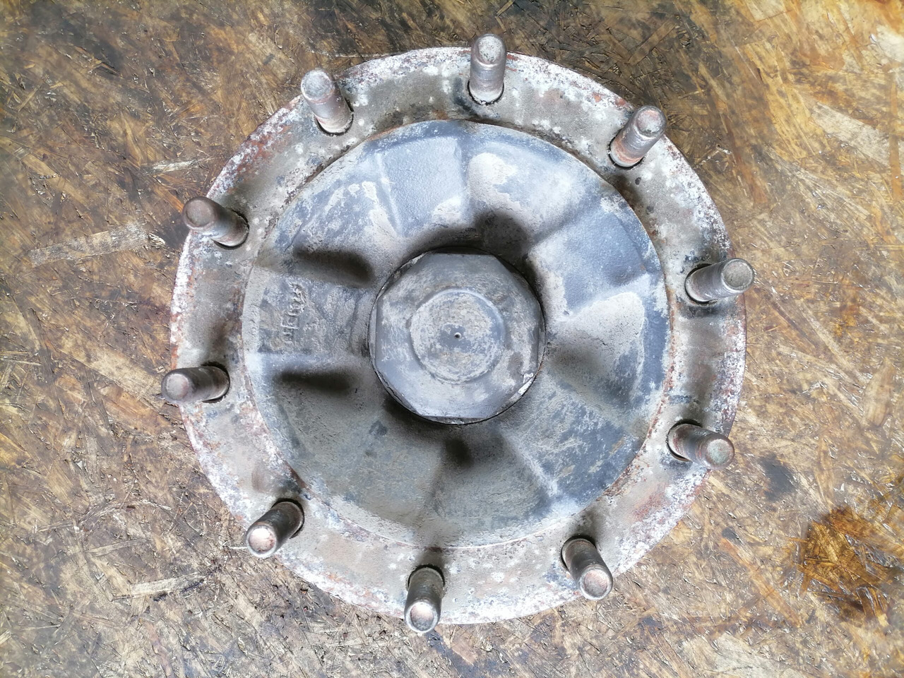 Volvo First wheel hub 21022433 - Hub för Lastbil: bild 4 Volvo First wheel hub 21022433 - Hub för Lastbil: bild 4