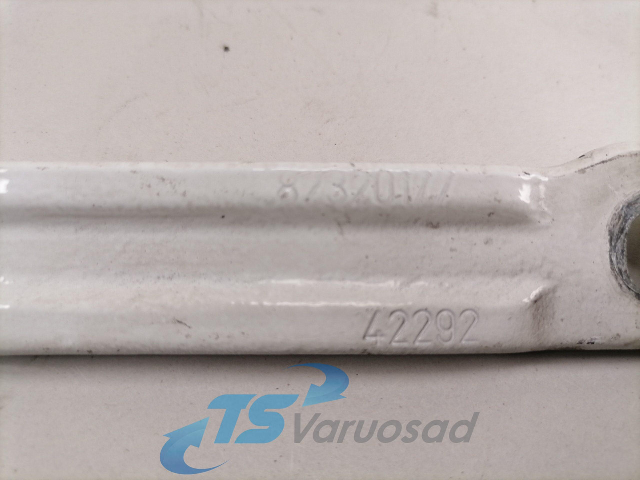 Volvo Iluvõre kandurhing 82320177 - Galler för Lastbil: bild 2 Volvo Iluvõre kandurhing 82320177 - Galler för Lastbil: bild 2