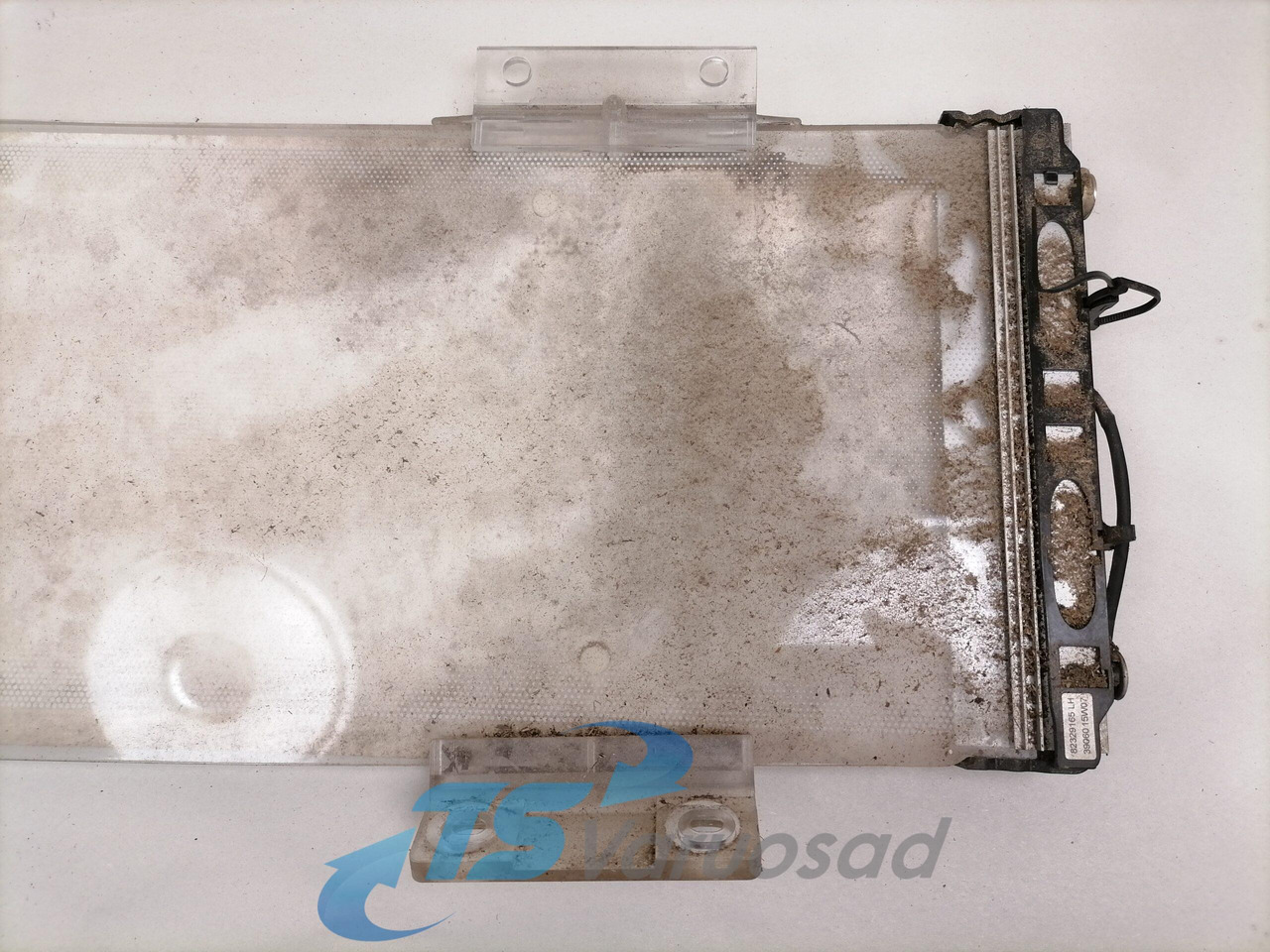 Volvo Kabiini reklaamvalgusti 82098413 - Ljus/ Belysning för Lastbil: bild 3 Volvo Kabiini reklaamvalgusti 82098413 - Ljus/ Belysning för Lastbil: bild 3