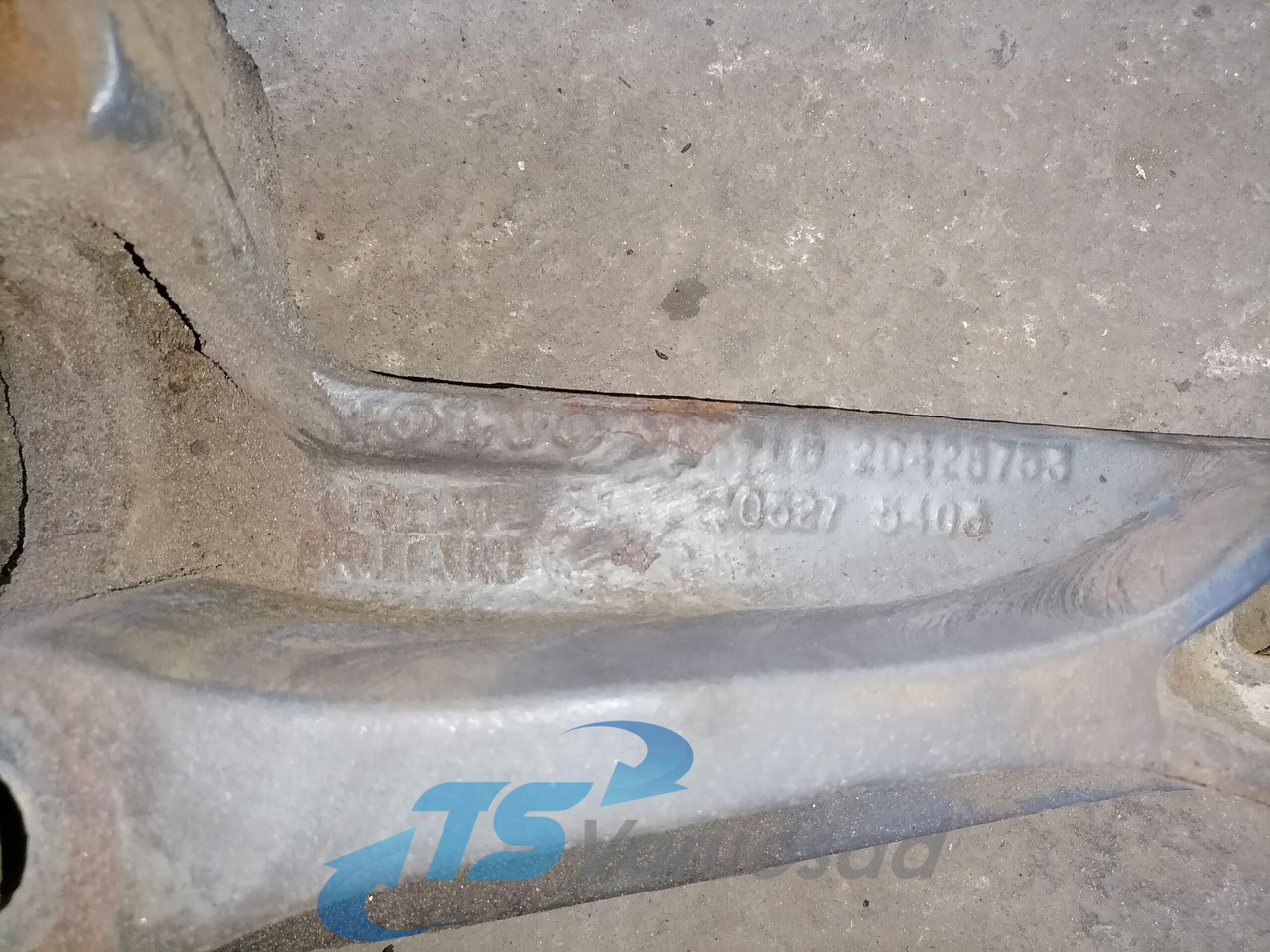 Volvo Volvo drive axle / axle mounting / airbag carrier 20428753 - Axel och reservdelar för Lastbil: bild 2 Volvo Volvo drive axle / axle mounting / airbag carrier 20428753 - Axel och reservdelar för Lastbil: bild 2