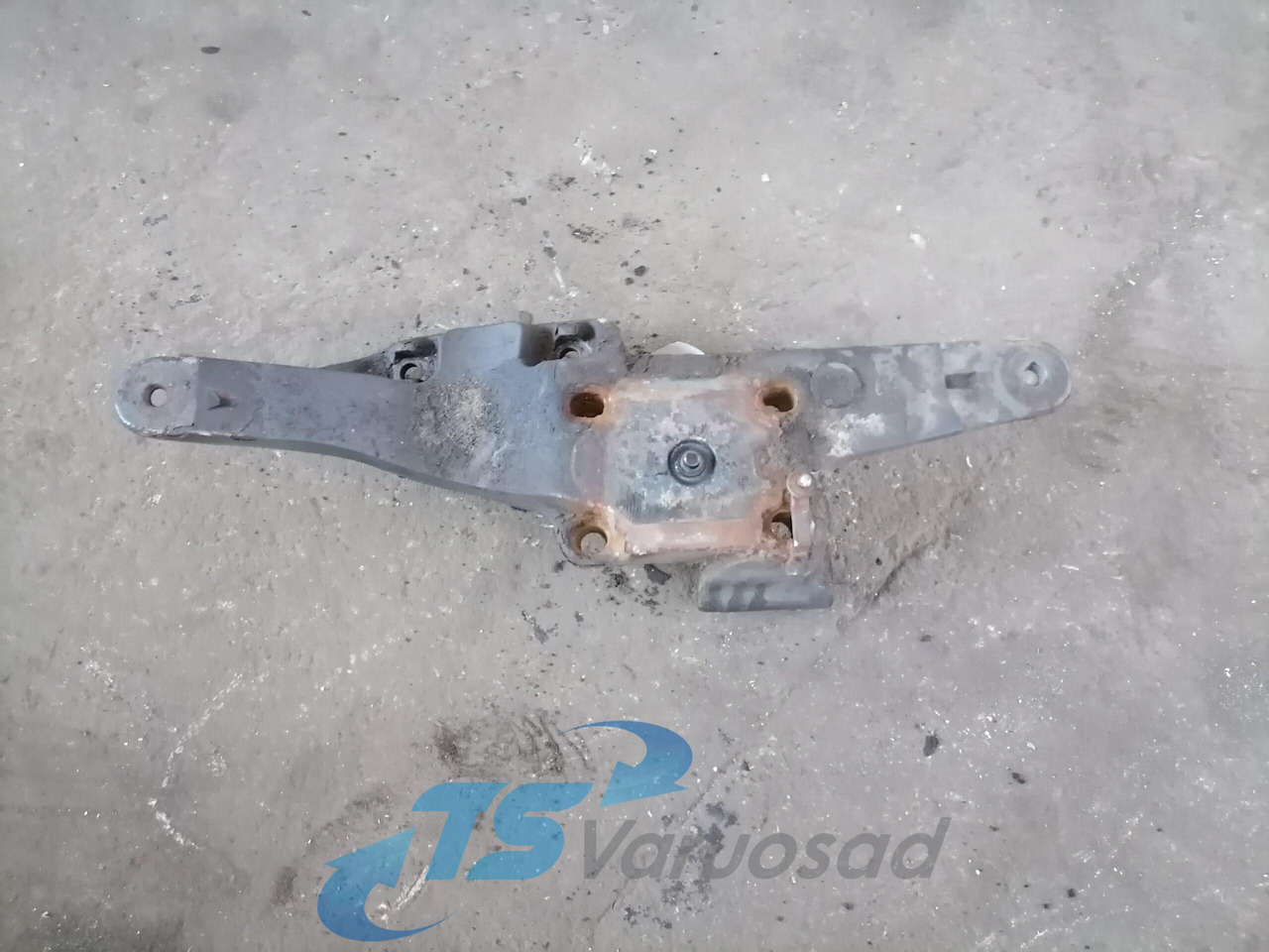 Volvo Volvo drive axle / axle mounting / airbag carrier 20428753 - Axel och reservdelar för Lastbil: bild 1 Volvo Volvo drive axle / axle mounting / airbag carrier 20428753 - Axel och reservdelar för Lastbil: bild 1