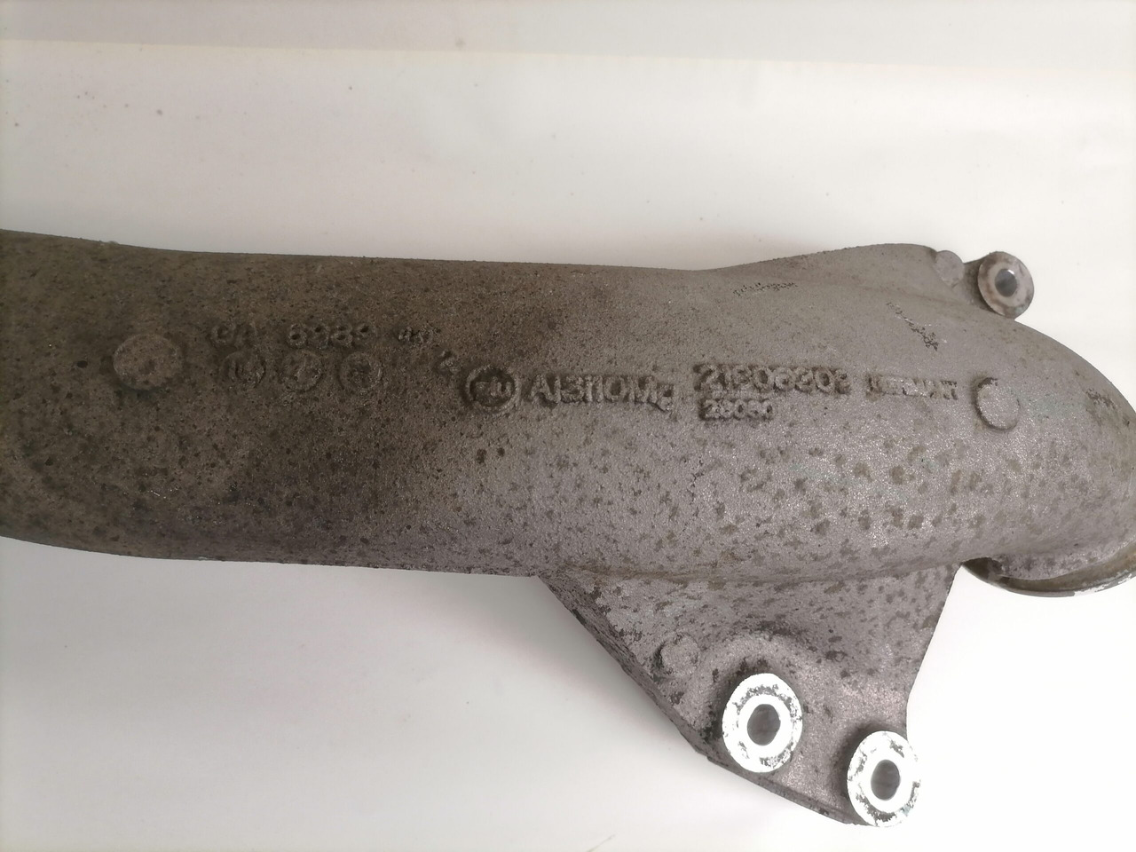 Volvo intercooler pipe 21808309 - Intercooler för Lastbil: bild 4 Volvo intercooler pipe 21808309 - Intercooler för Lastbil: bild 4