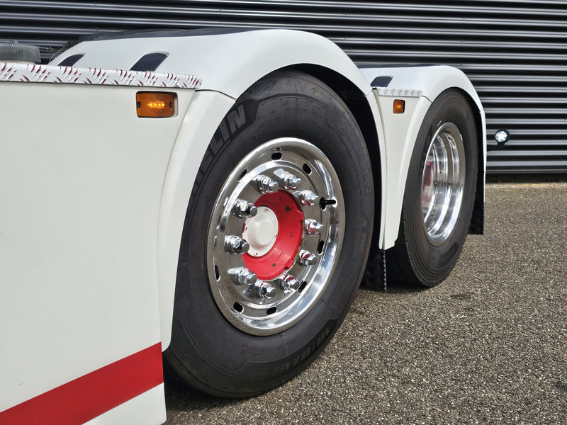 DAF XF480 / 6x2/4 / LIFT STEERING AXLE - Dragbil: bild 2 DAF XF480 / 6x2/4 / LIFT STEERING AXLE - Dragbil: bild 2