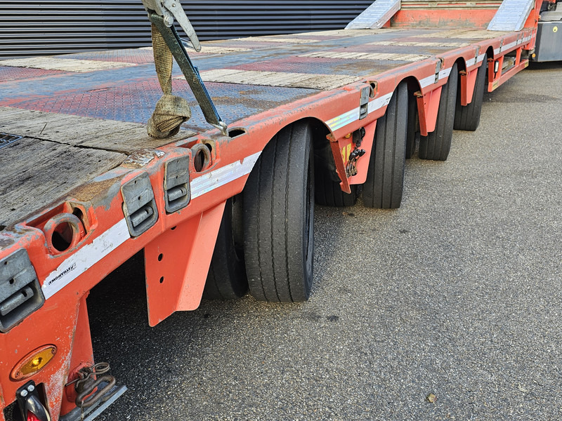Faymonville F-S44-/ 4 x STEERING / HYDRAULIC RAMPS / EXTENDABLE - Låg lastare semitrailer: bild 4 Faymonville F-S44-/ 4 x STEERING / HYDRAULIC RAMPS / EXTENDABLE - Låg lastare semitrailer: bild 4