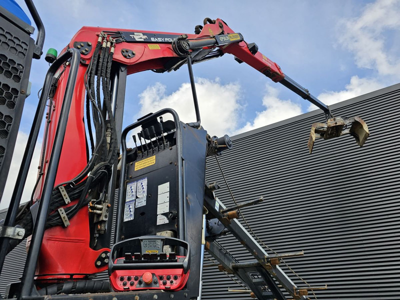 MAN TGS 35.400 / 8x4-4 / CONTAINER SYSTEM / PALFINGER Z CRANE - Lastbil med kabelsystem, Kranbil: bild 2 MAN TGS 35.400 / 8x4-4 / CONTAINER SYSTEM / PALFINGER Z CRANE - Lastbil med kabelsystem, Kranbil: bild 2