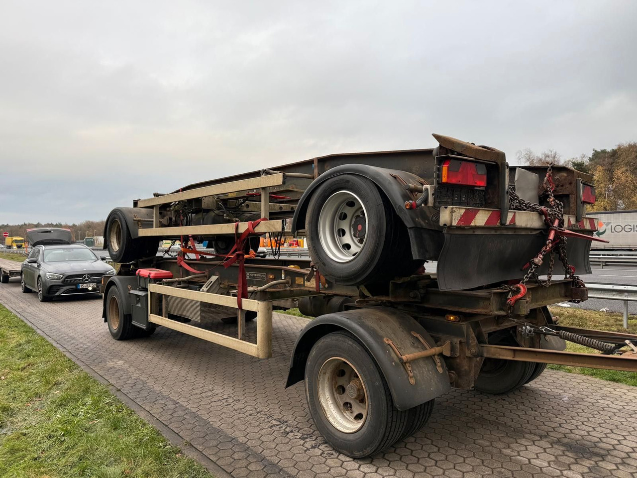 Hüffermann HSA 18.70 Schlittenabroller Containeranhänger 2x - Lastväxlarsläp/ Liftdumpersläp: bild 1 Hüffermann HSA 18.70 Schlittenabroller Containeranhänger 2x - Lastväxlarsläp/ Liftdumpersläp: bild 1