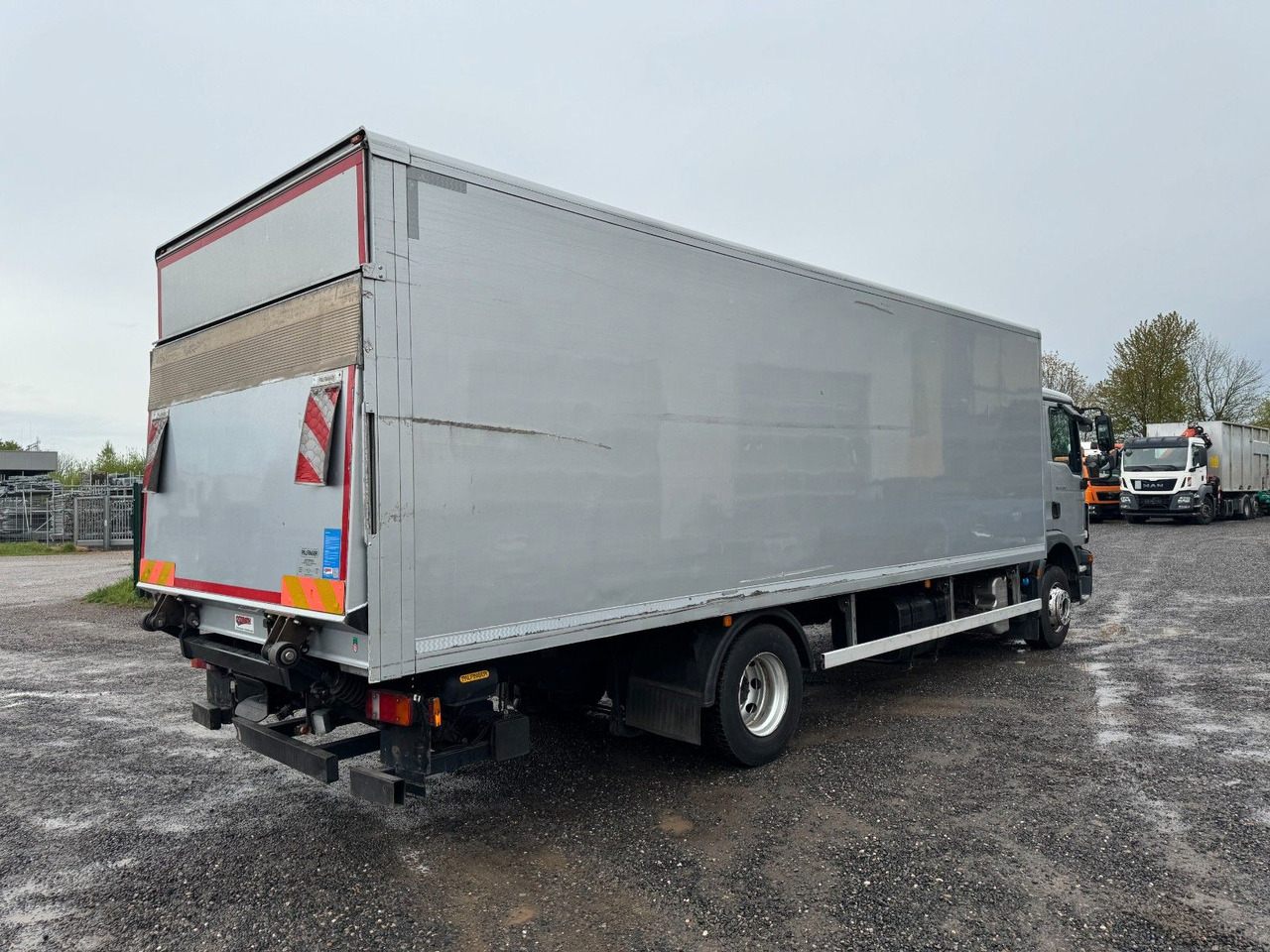 Lastbil med skåp MAN 15.290 4X2 Koffer mit Hebebühne AHK: bild 15 Lastbil med skåp MAN 15.290 4X2 Koffer mit Hebebühne AHK: bild 15