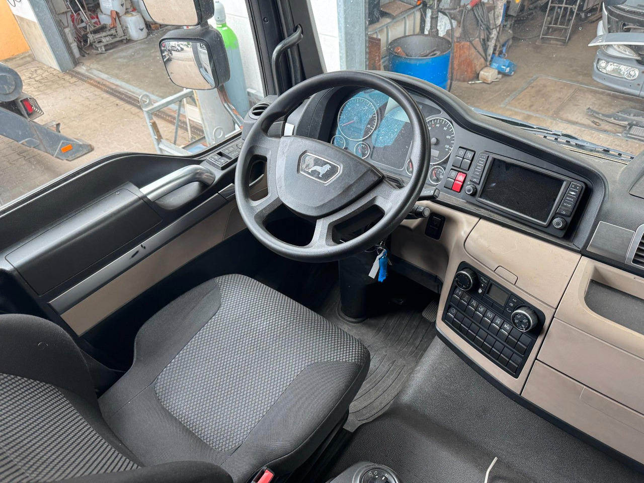 MAN 18.290 4X2 Koffer / Plane Top Zustand 8,30 Meter - Kapellbil: bild 5 MAN 18.290 4X2 Koffer / Plane Top Zustand 8,30 Meter - Kapellbil: bild 5