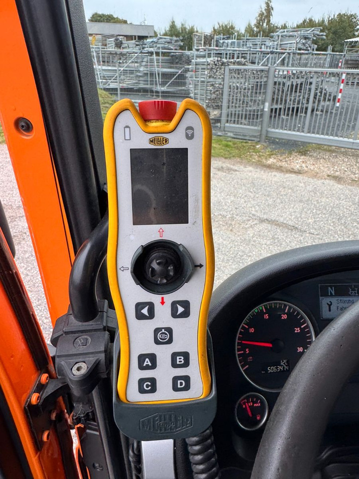 MAN 26.440 6X2 Meiller RK 20.70 mit Funk - Lastväxlare lastbil: bild 4 MAN 26.440 6X2 Meiller RK 20.70 mit Funk - Lastväxlare lastbil: bild 4