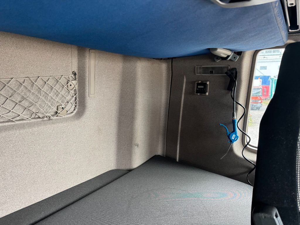 MAN 26.460 6X2 Retarder Klima Navigation guter Zust. MAN 26.460 6X2 Retarder Klima Navigation guter Zust. - Lastväxlare lastbil: bild 5 MAN 26.460 6X2 Retarder Klima Navigation guter Zust. MAN 26.460 6X2 Retarder Klima Navigation guter Zust. - Lastväxlare lastbil: bild 5