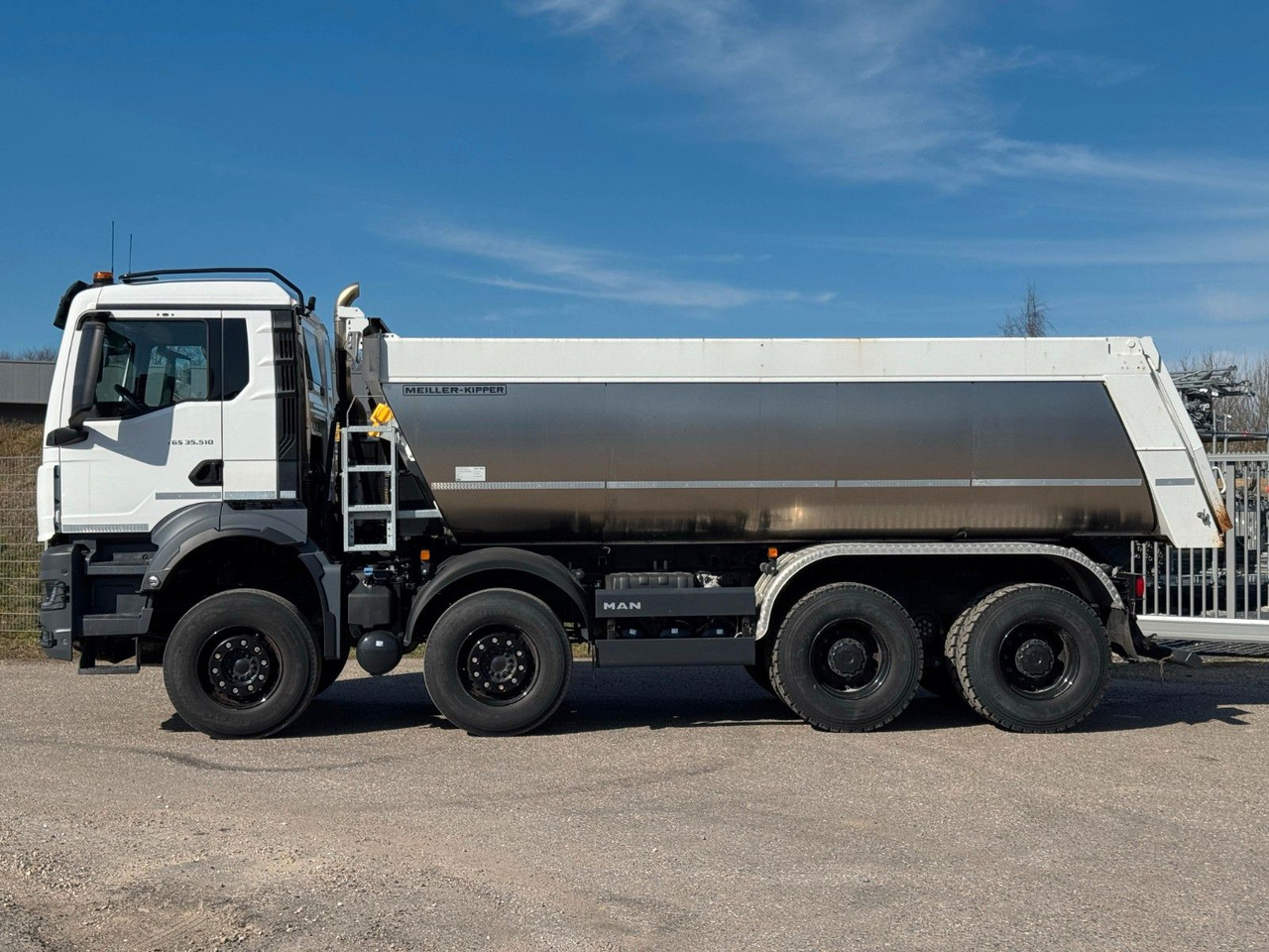 MAN 35.510 TGS Meiller P430 Thermomulde Top Zustand! - Tippbil lastbil: bild 3 MAN 35.510 TGS Meiller P430 Thermomulde Top Zustand! - Tippbil lastbil: bild 3