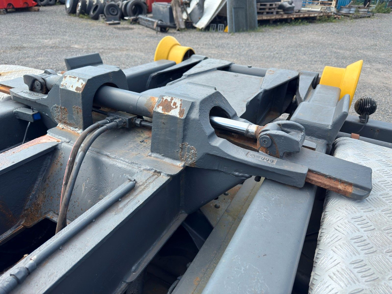 Lastväxlare lastbil Marell Abrollkipperaufbau 3 Achser: bild 13 Lastväxlare lastbil Marell Abrollkipperaufbau 3 Achser: bild 13