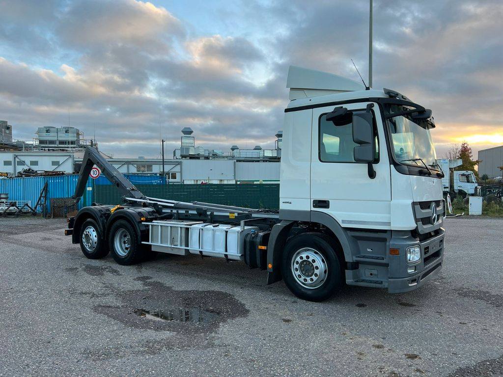 Mercedes-Benz 2541 6X2 Meiller Funk Zustand wie 200 tkm - Lastväxlare lastbil: bild 3 Mercedes-Benz 2541 6X2 Meiller Funk Zustand wie 200 tkm - Lastväxlare lastbil: bild 3