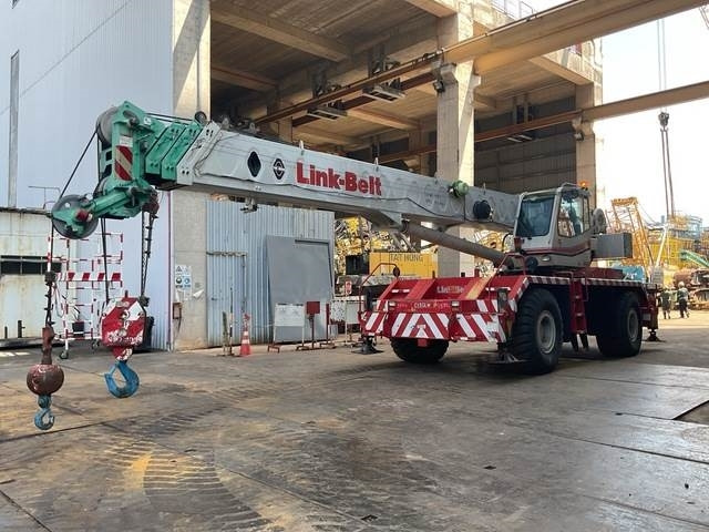 Link-Belt RTC8050-2 - Terrängkran: bild 1 Link-Belt RTC8050-2 - Terrängkran: bild 1