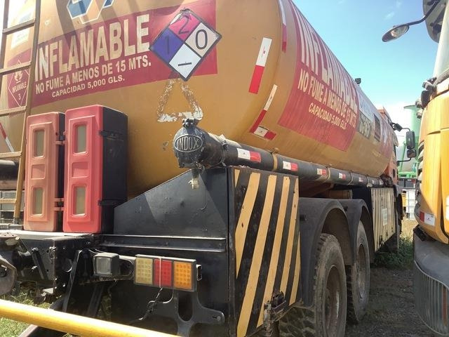 MAN 33.360-V20 - Tankbil: bild 3 MAN 33.360-V20 - Tankbil: bild 3