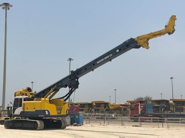 Bauer MBG24 - Borrmaskin: bild 2 Bauer MBG24 - Borrmaskin: bild 2